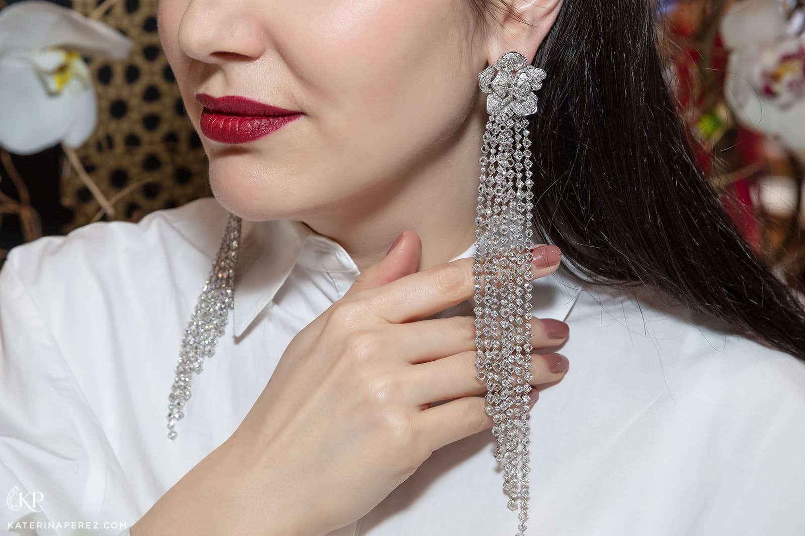 Dazzling Diamonds flower earrings by Jaipur Gems. Photo by Simon Martner