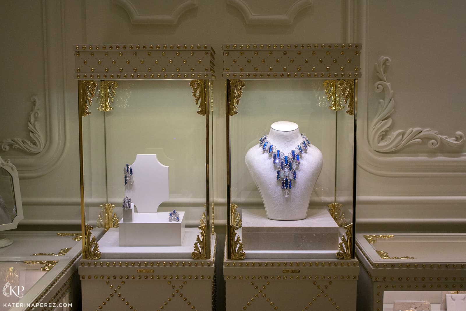  Hairaat boutique displays