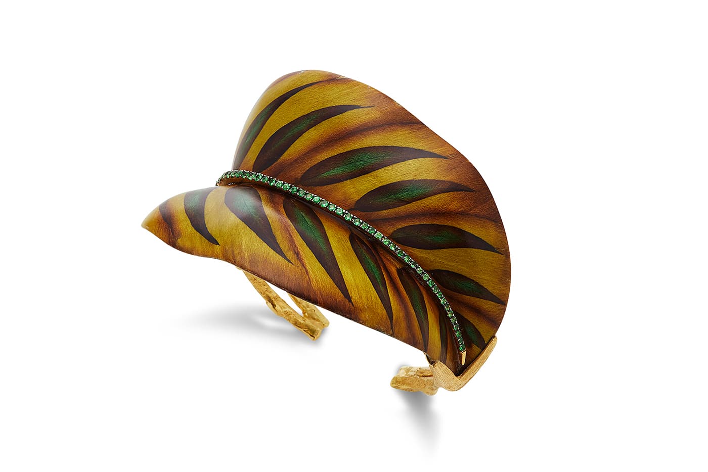  Silvia Furmanovich 'Sculptural Leaf' bracelet from the 'Botanical' collection with emeralds and  wood marquetry in yellow gold
