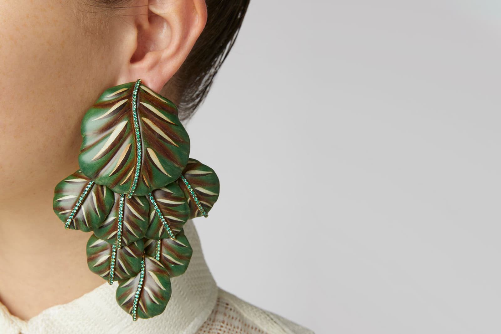 Silvia Furmanovich 'Botanical' collection earrings with emeralds and wood marquetry in yellow gold 