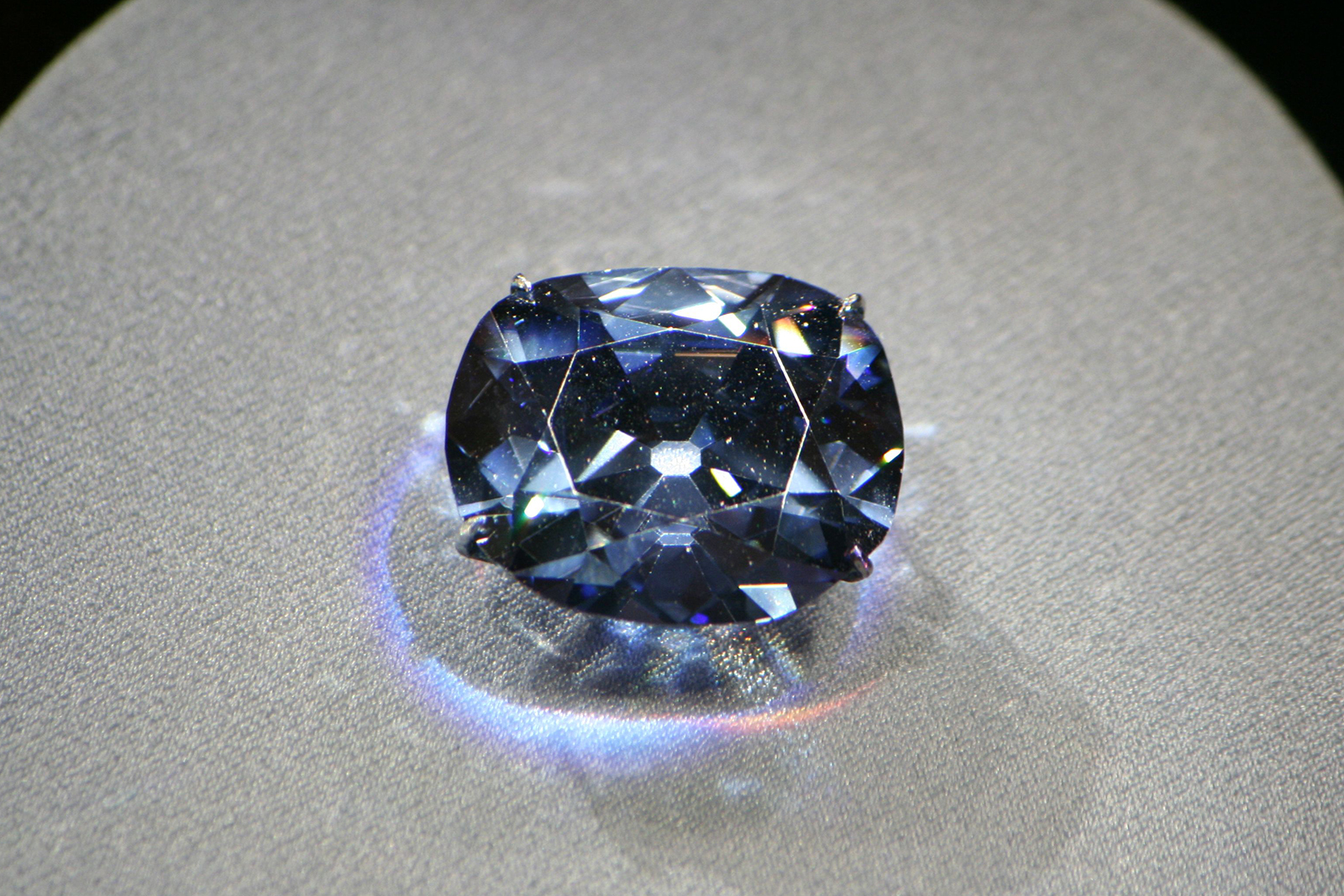  The Hope Diamond 