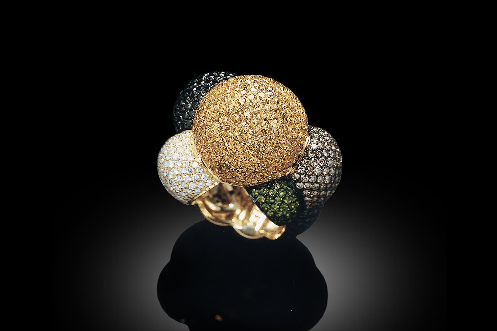  Palmiero ring with diamonds and sapphires in yellow gold