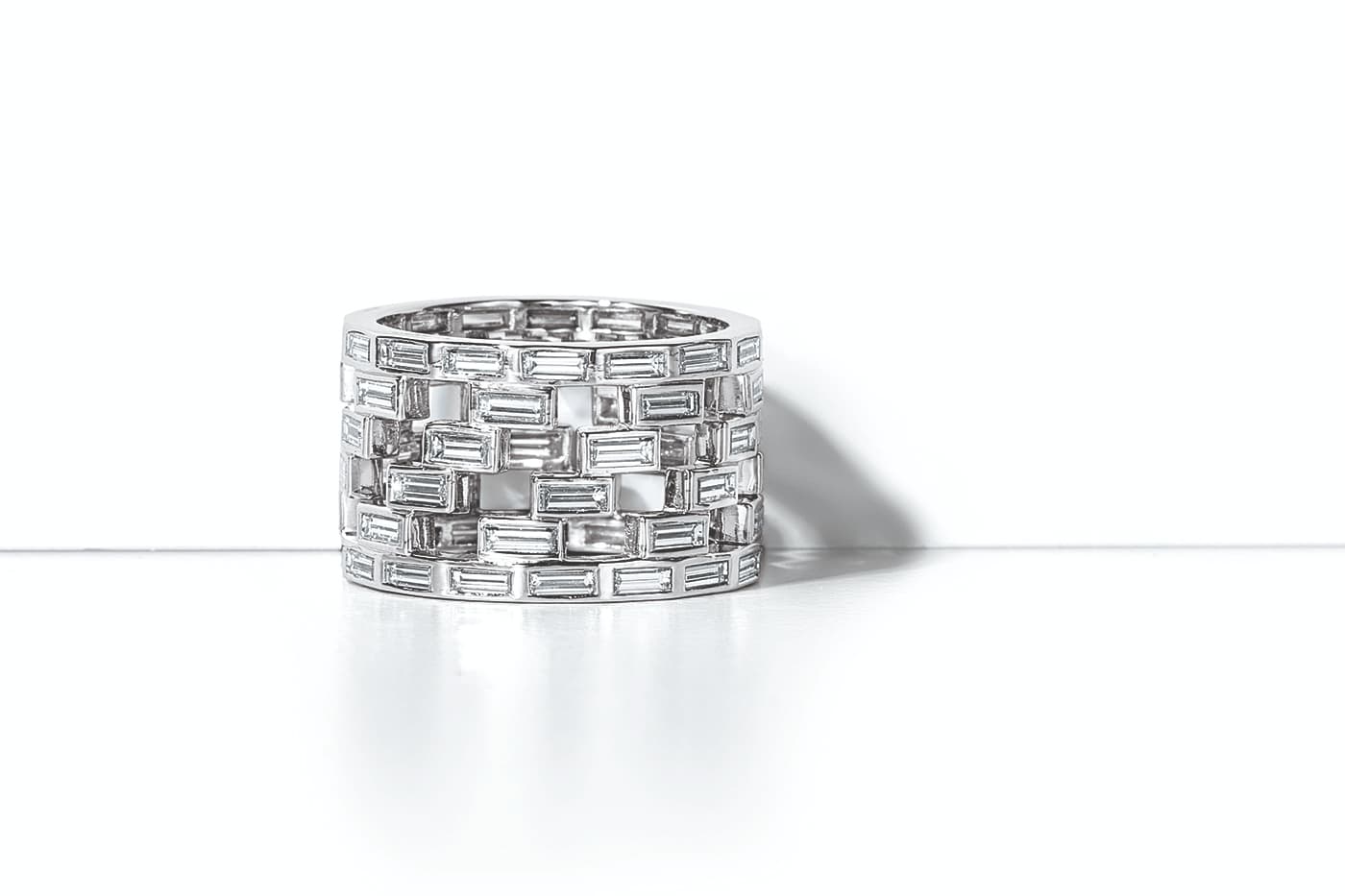 Tiffany 'Masterpieces' 2015 collection ring with diamonds in white gold