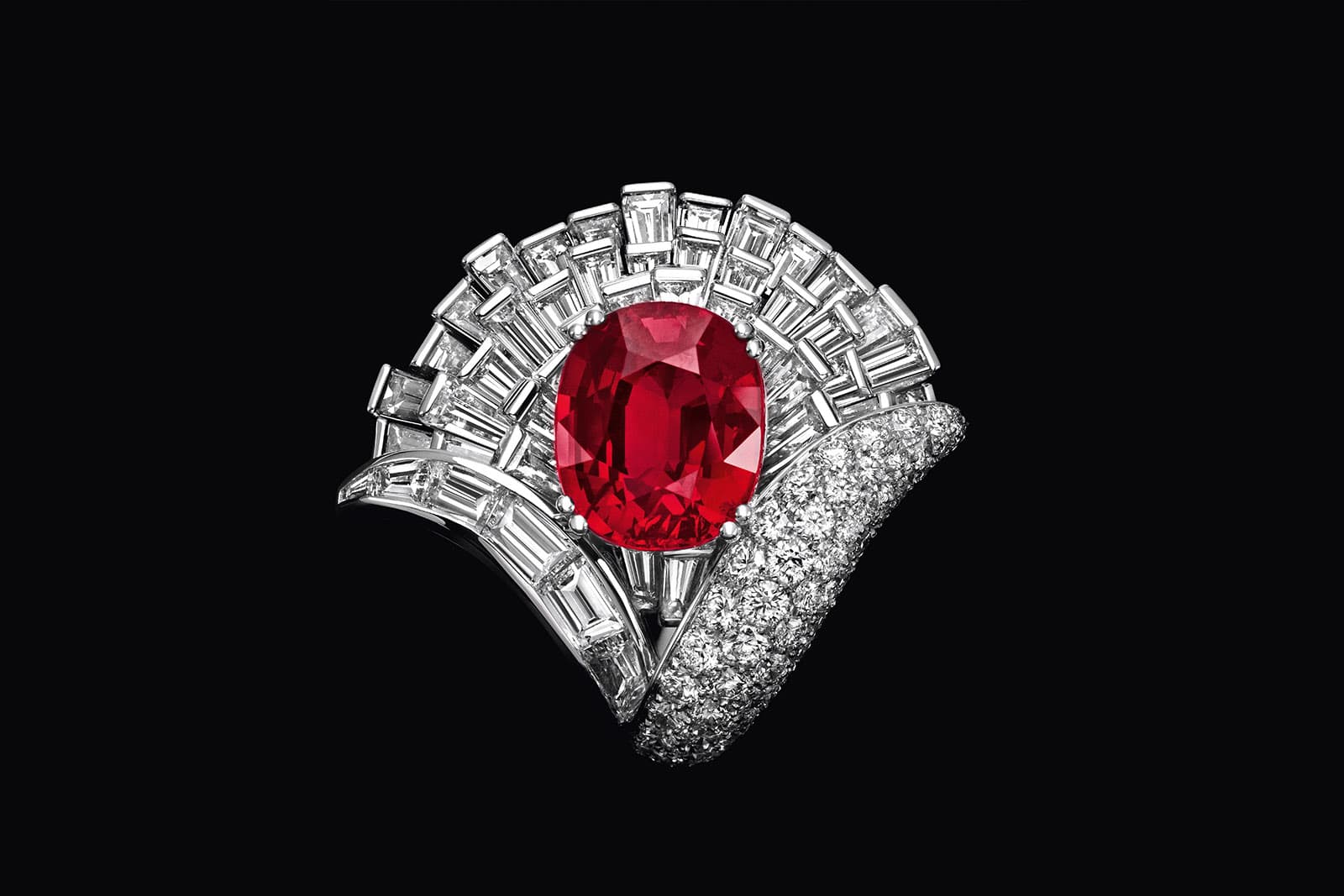 Picchiotti 'L'Anfiteatro' ring with ruby and diamonds in white gold