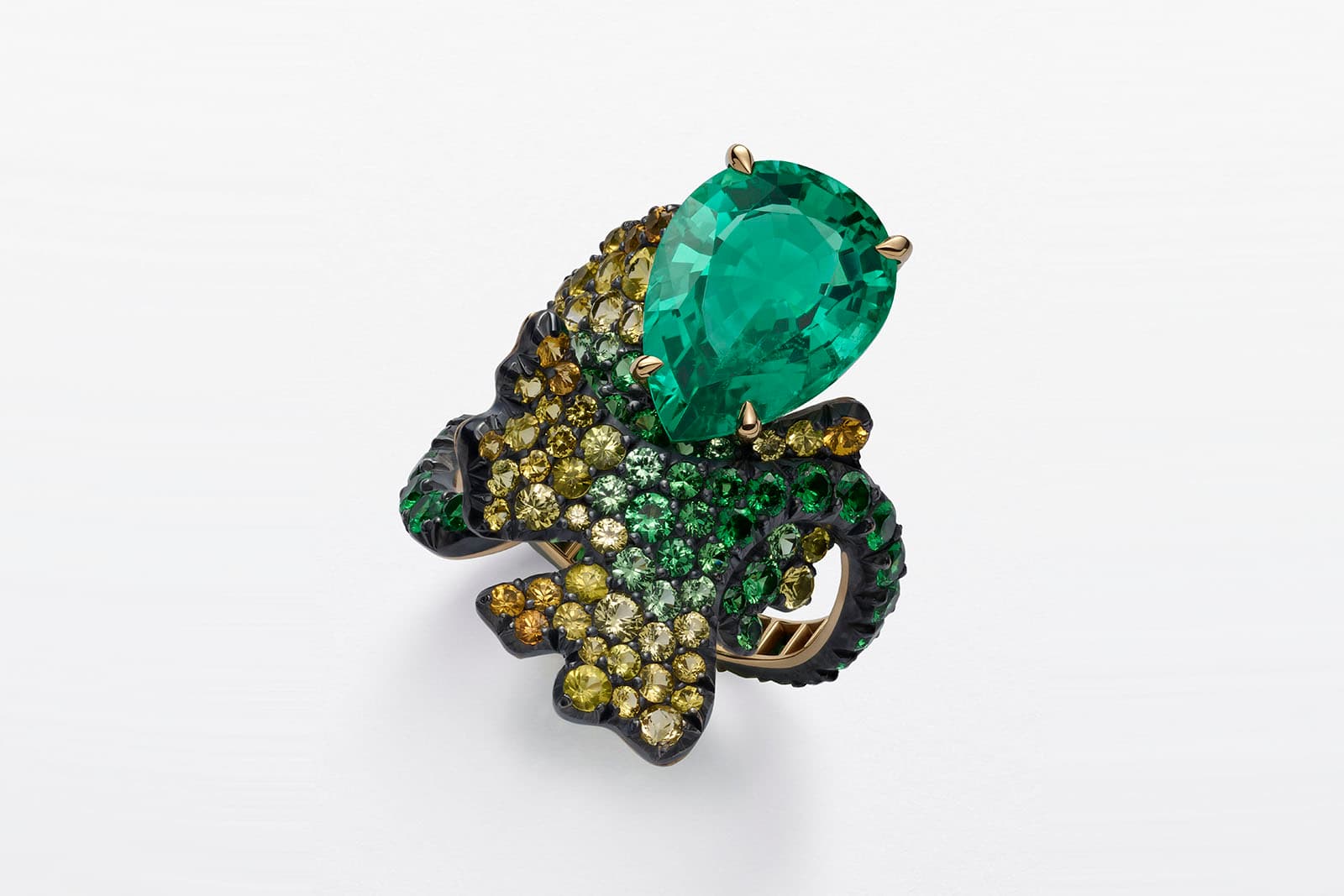  Chopard Red Carpet 2020 collection Ginkgo ring with emeralds, tsavorites and yellow sapphires in titanium