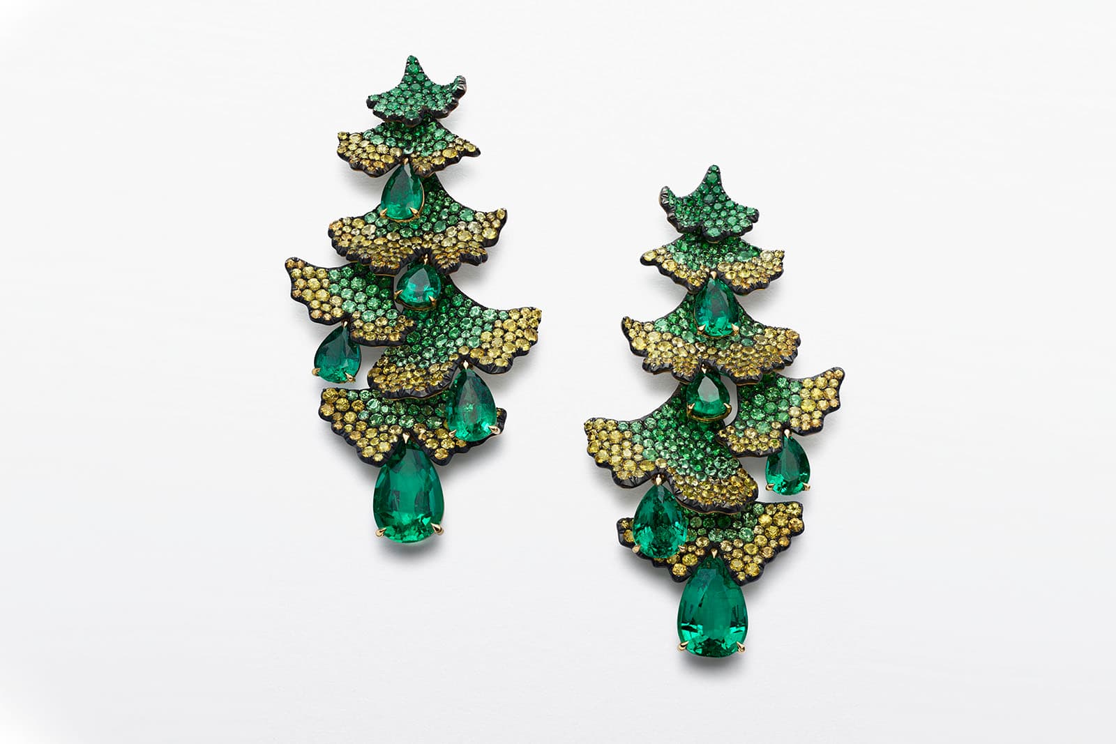  Chopard Red Carpet 2020 collection Ginkgo earrings with emeralds, tsavorites and yellow sapphires in titanium
