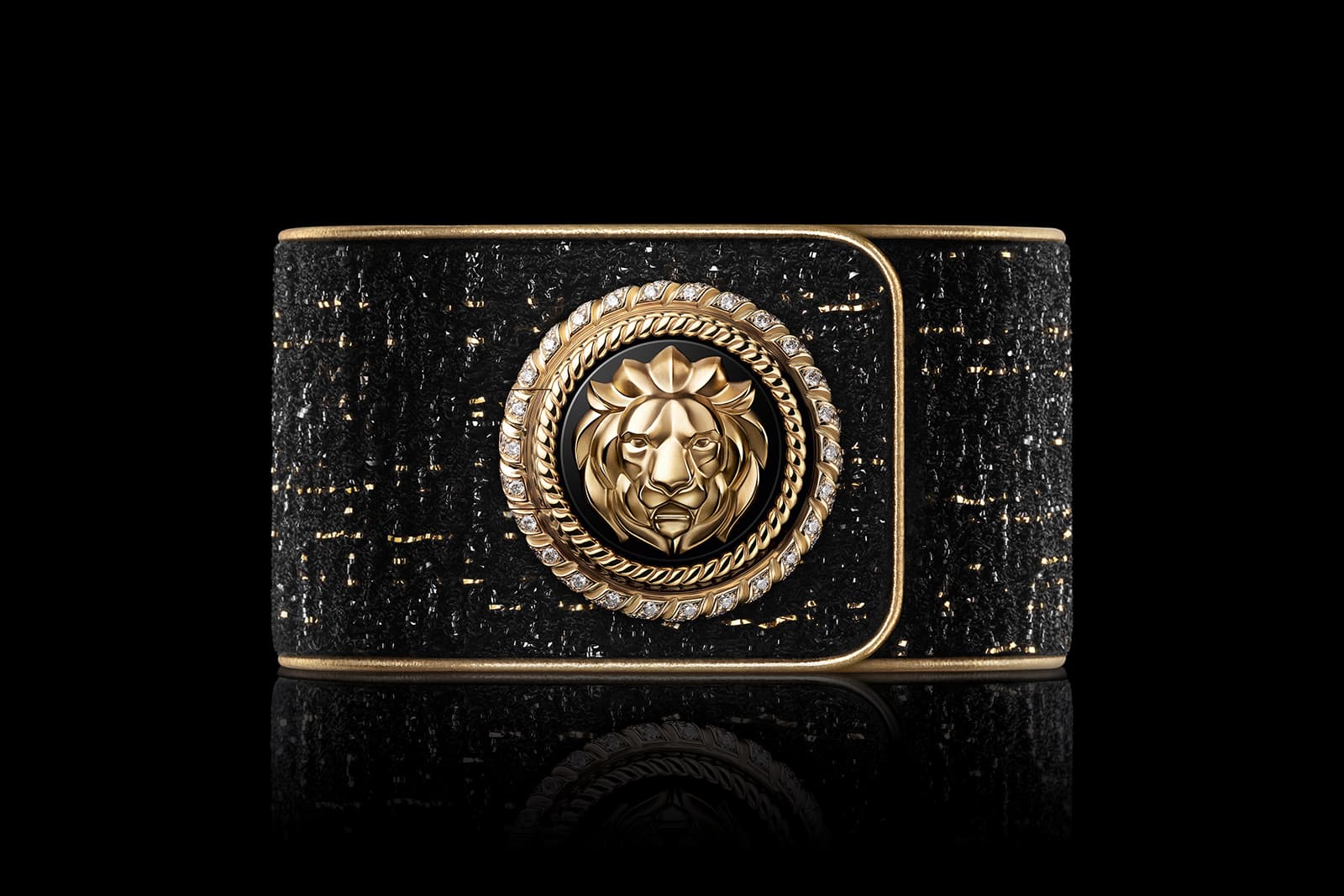  Chanel Mademoiselle Privé Bouton Lion secret watch
