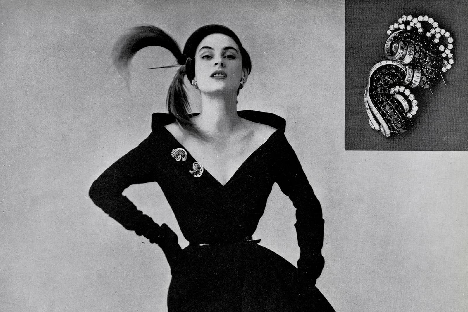 1950s dress clips from Paquin & Boucheron, photo by Pottier published in L'Officiel de la Couture et de la Mode n°345, December 1950
