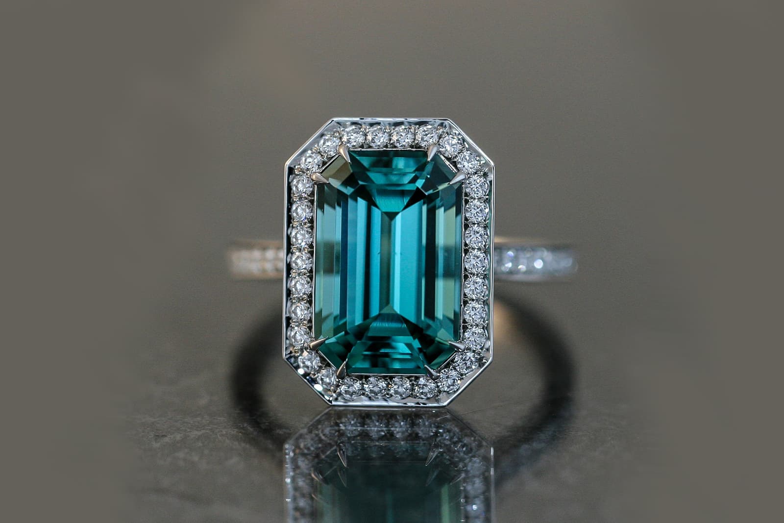 In 2019, Jeremy placed third in the Classical Division of the American Gem Trade Associations Spectrum Awards for his Indicolite tourmaline ring