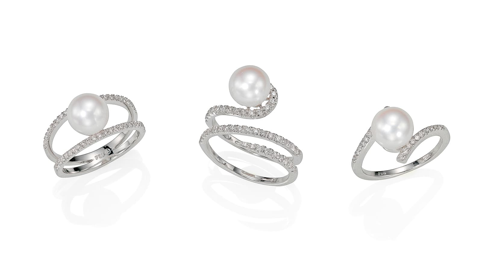 Assael Akoya pearl rings in white gold with diamonds