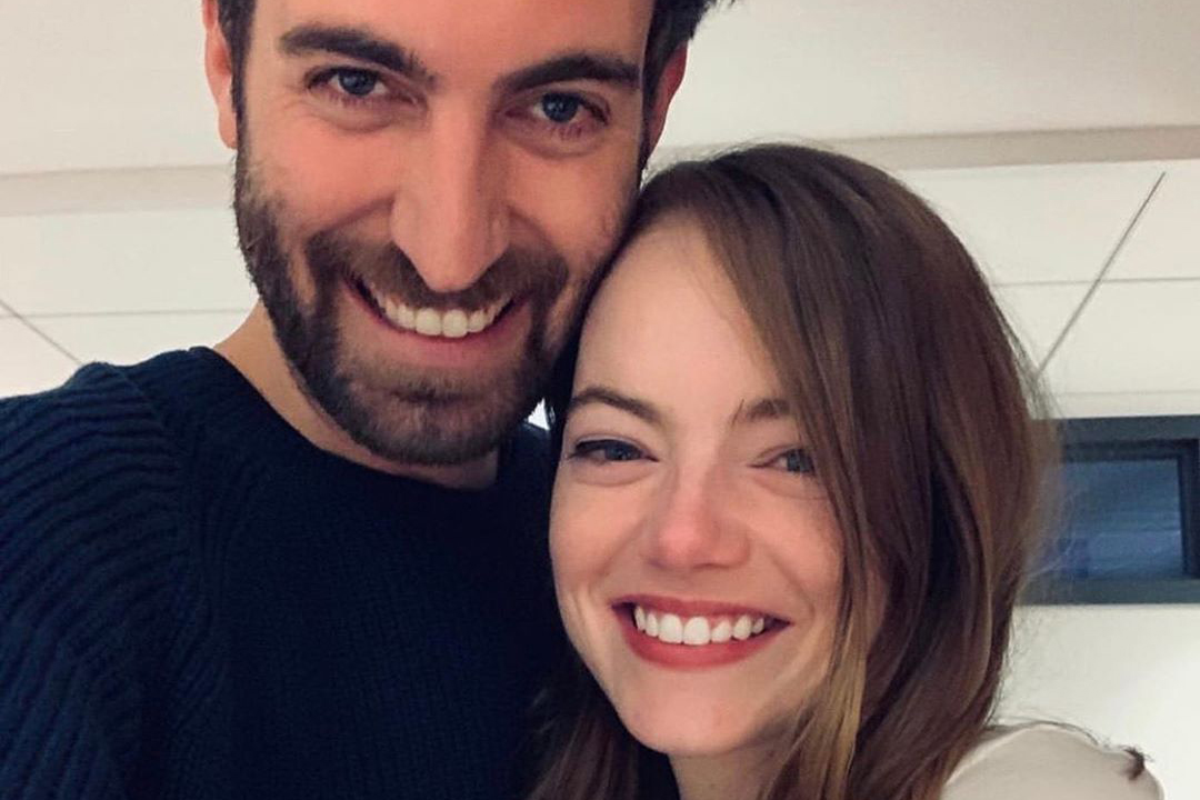  Emma Stone's beau, Dave McCary, proposed with Kataoka's Pearl Snowflake ring 