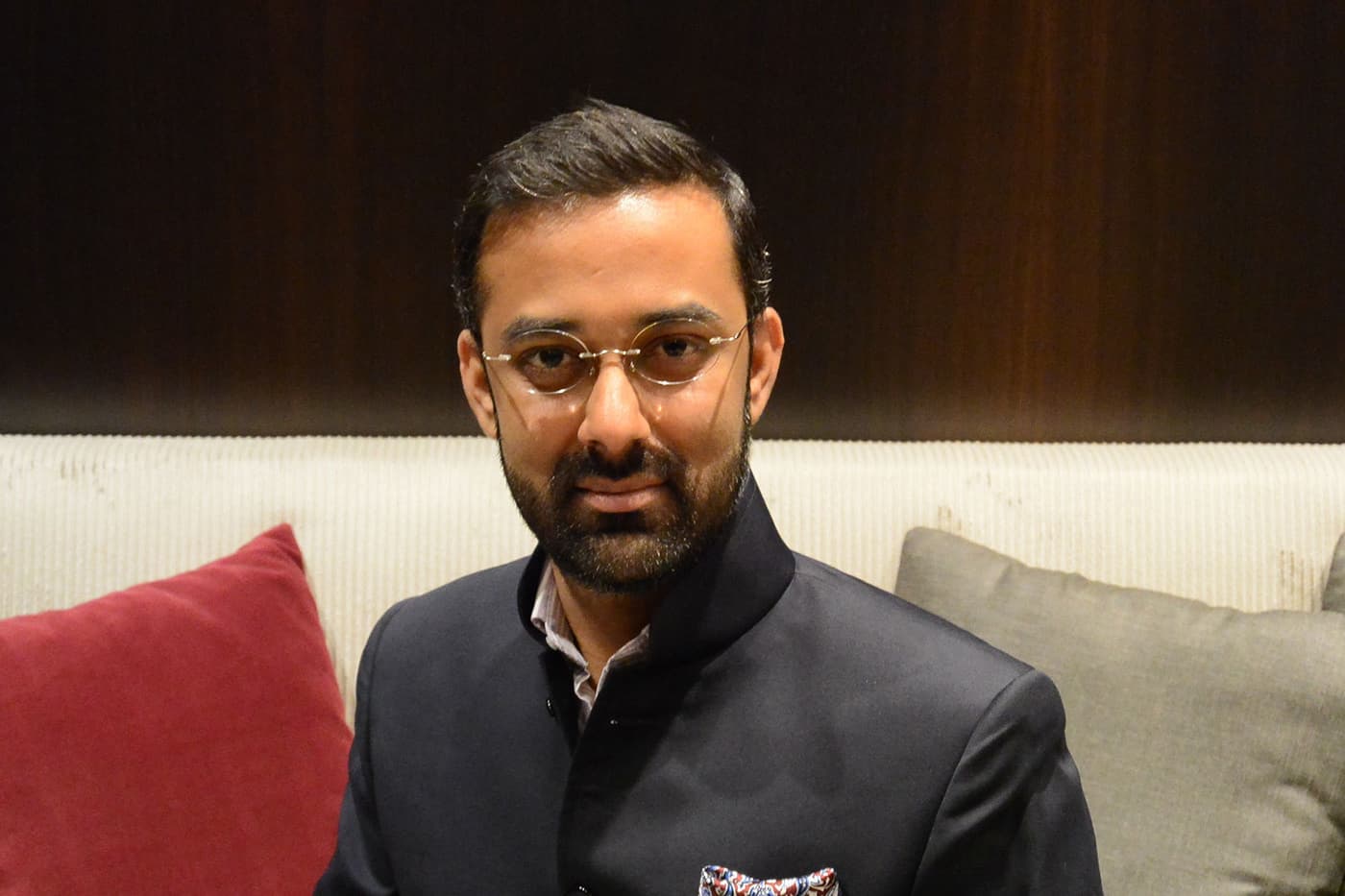  Apurva Kothari