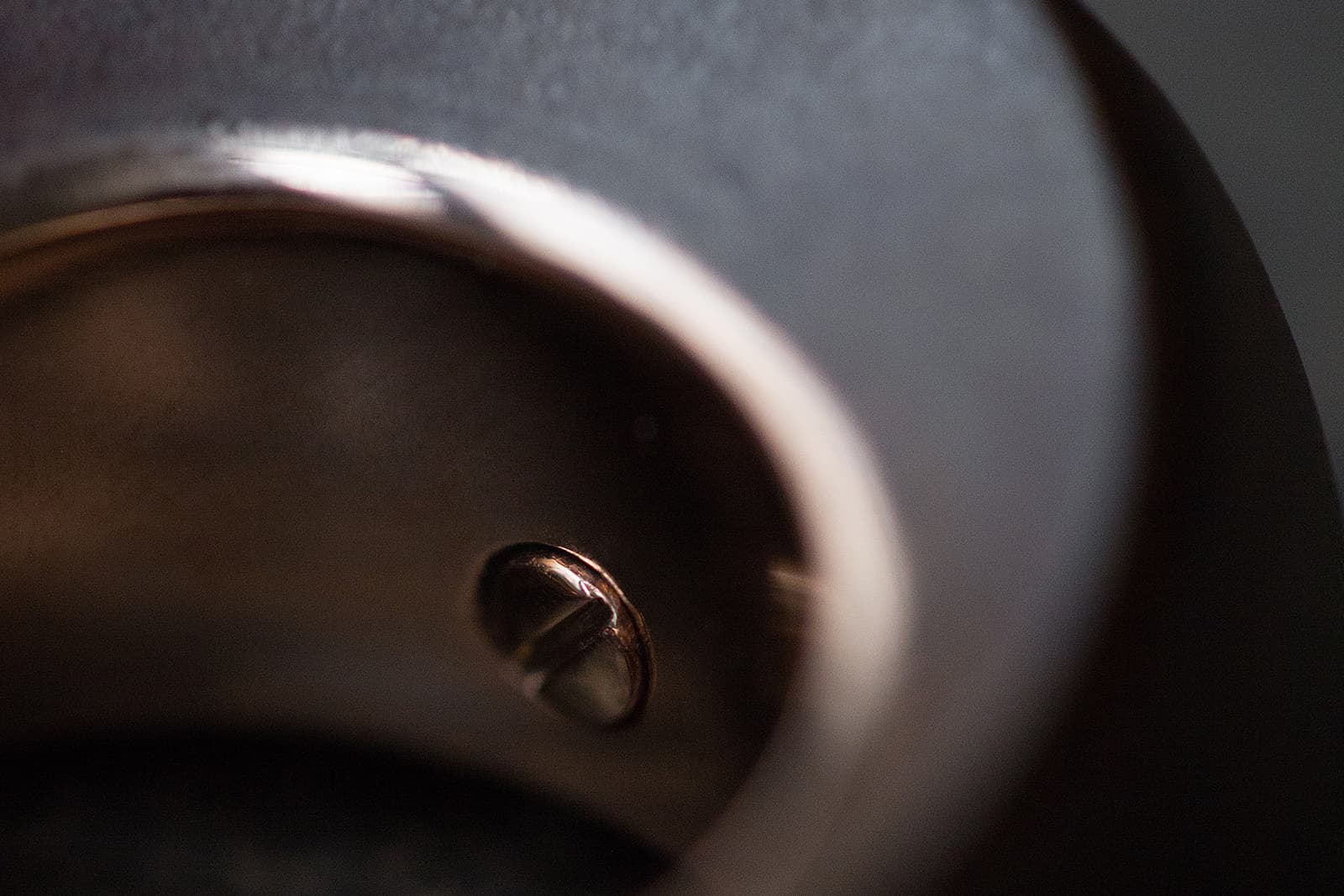  Crafted in bronze and pink gold, the ring will develop a unique patina over time