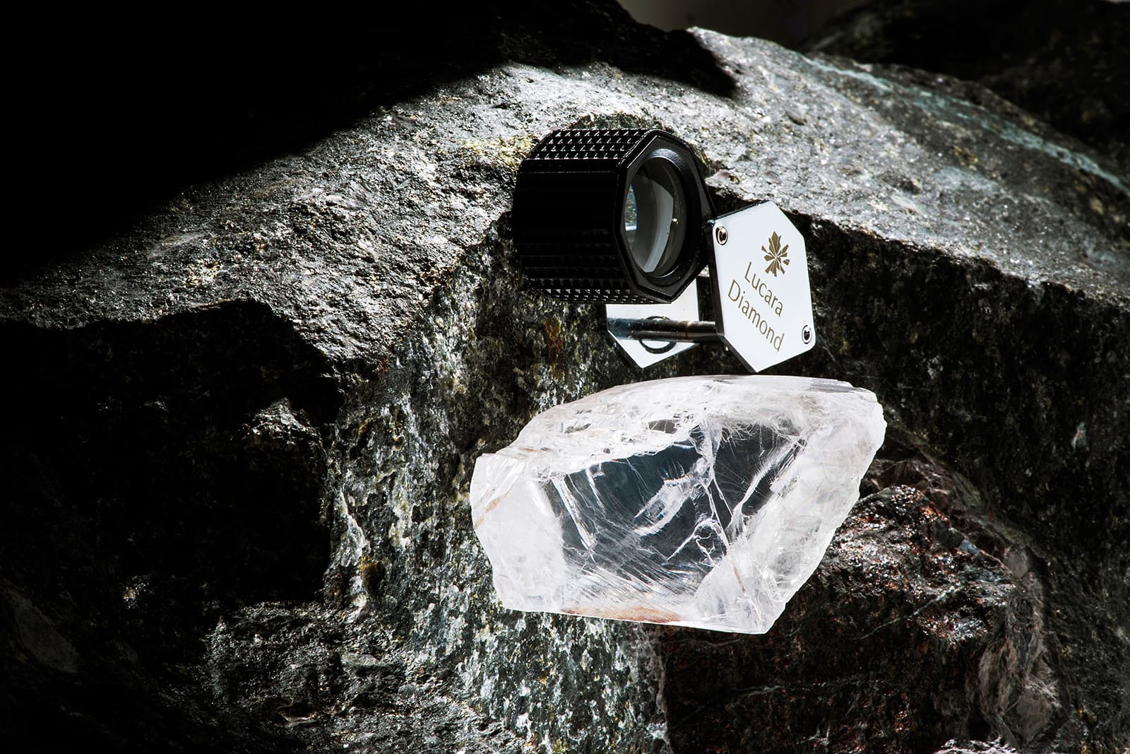  The 813-carat Constellation diamond was discovered at the same mine, and in the same year, as the 1,109-carat Lesedi La Rona diamond
