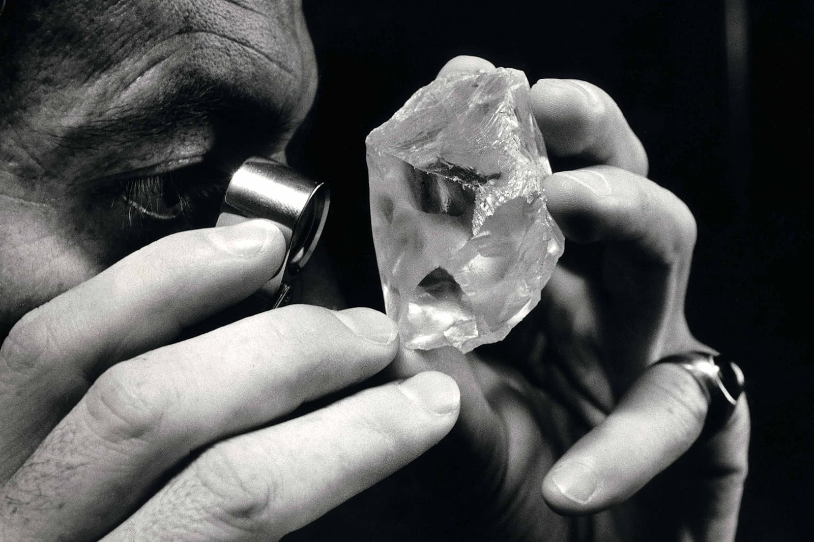 discovered large rough diamond