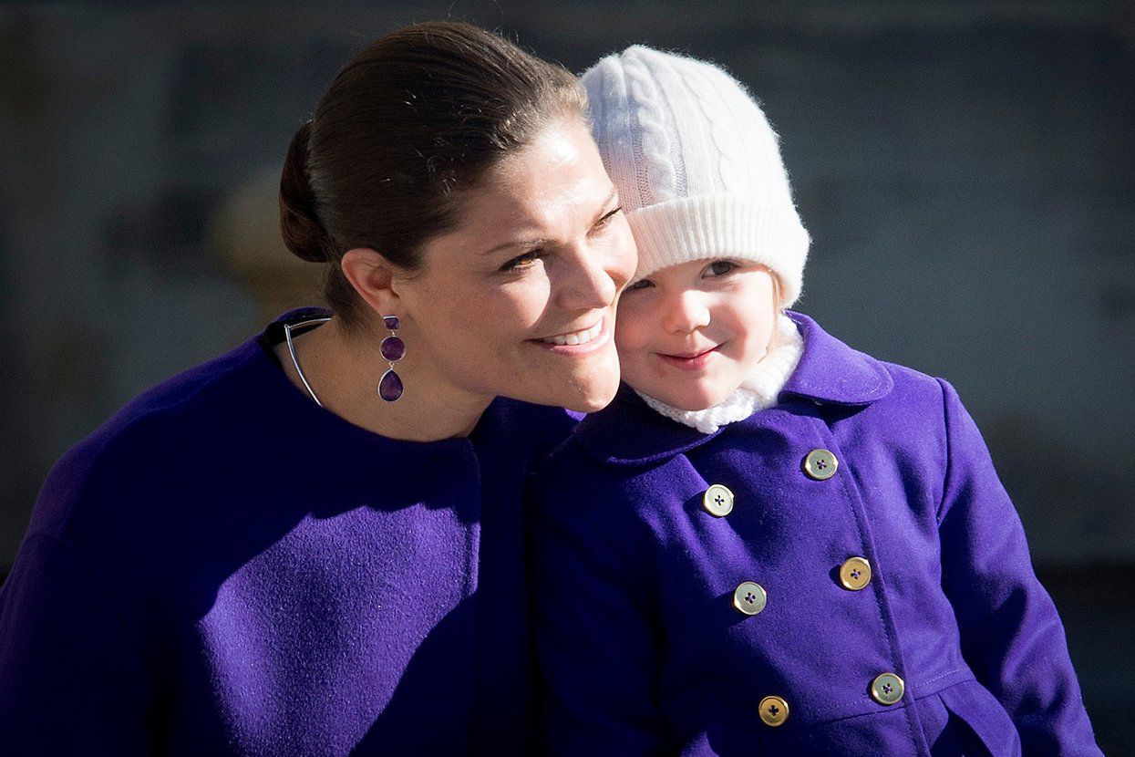  The regal amethyst suite also includes a pair of amethyst earrings. The original owner of the jewels is said to have been Joséphine de Beauharnais, the first wife of Napoleon Bonaparte