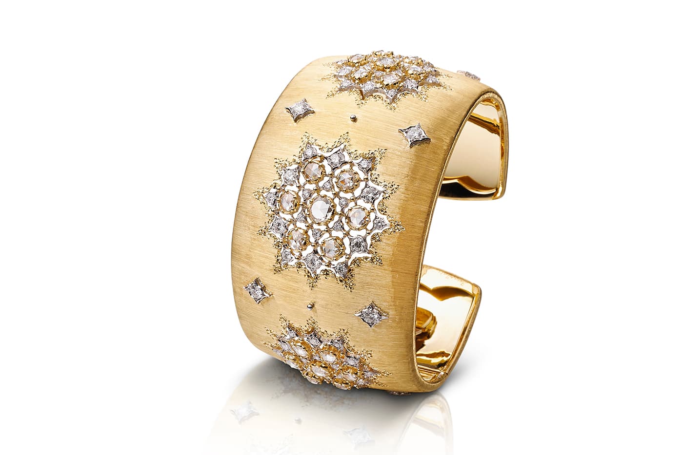  Buccellati high jewellery cuff bracelet, rigato and ornato engraved, set with diamonds