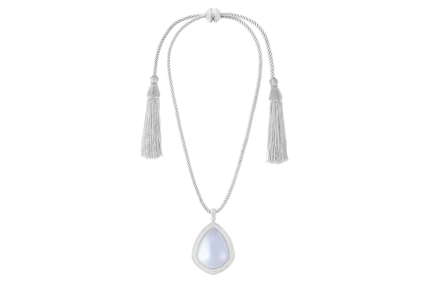  The pendant can also be worn separately, strung from a cord