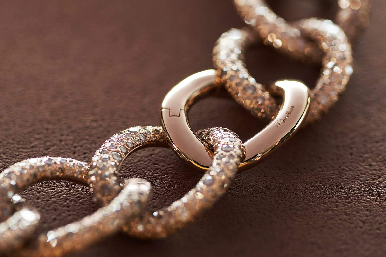  Pomellato La Gioia Gourmette Assoluta high jewellery necklace, set with pavé brown diamonds