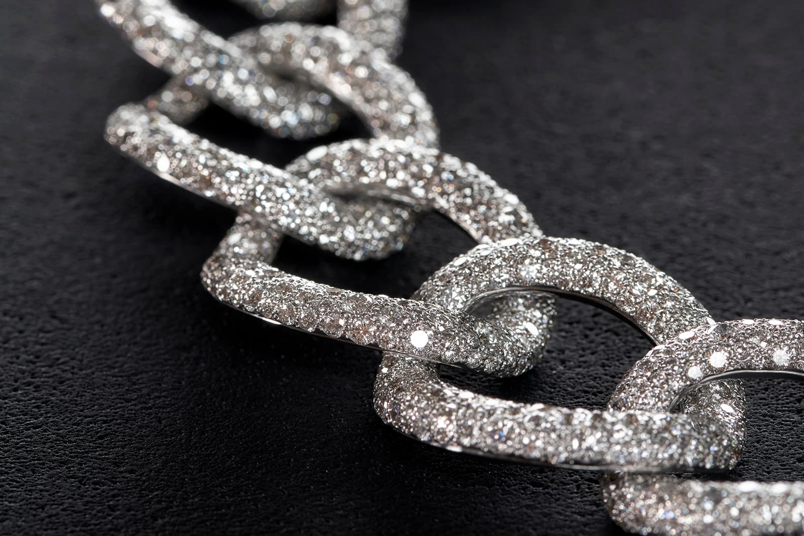 Every curve of Pomellato's La Gioia Gourmette Assoluta high jewellery necklace is pavé set with diamonds