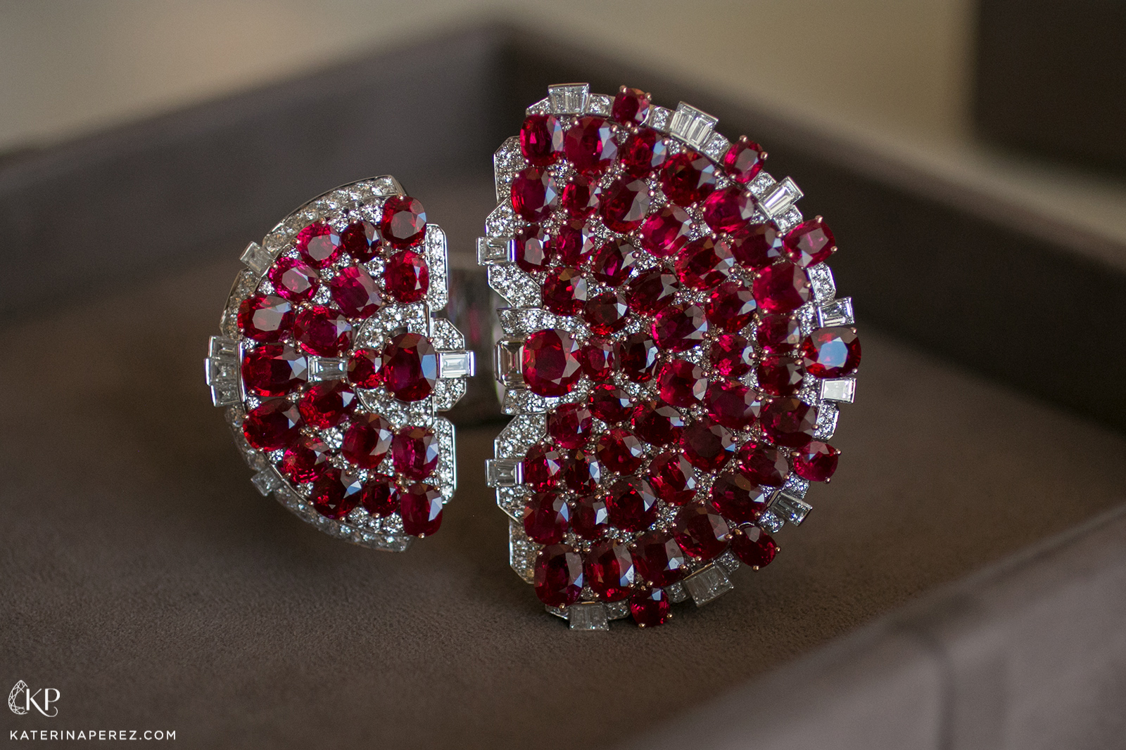 This summer, Van Cleef & Arpels launched the Rubis en Scene high jewellery cuff