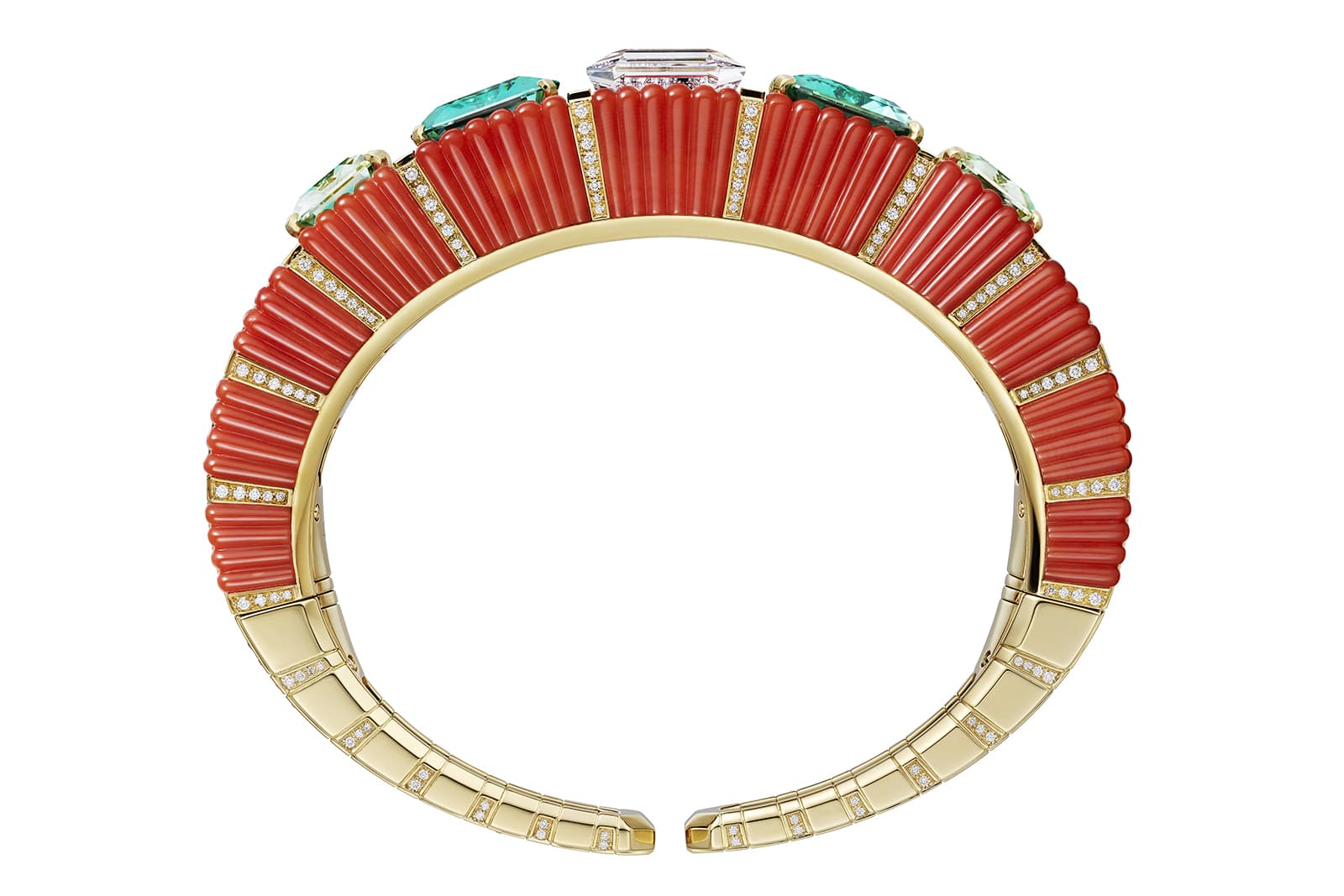  Naturally fragile, Cartier's gem-setters painstakingly carved the coral by hand