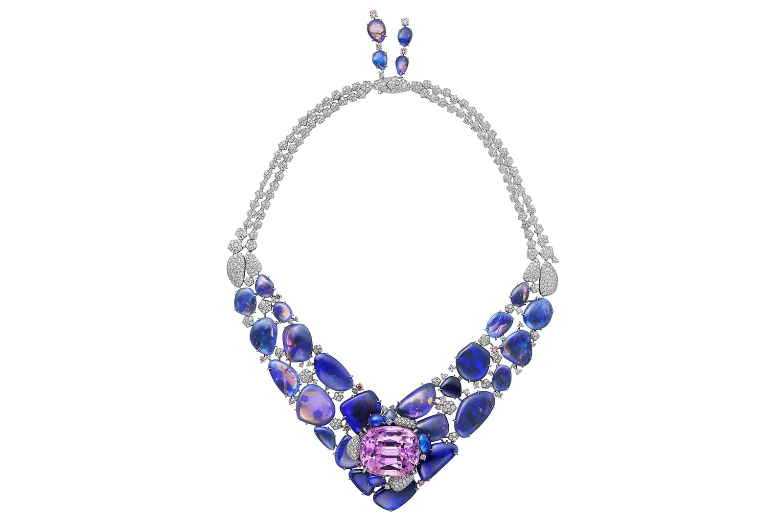  The necklace is designed to put a colourful spin on the House's famous mascot, the panther 