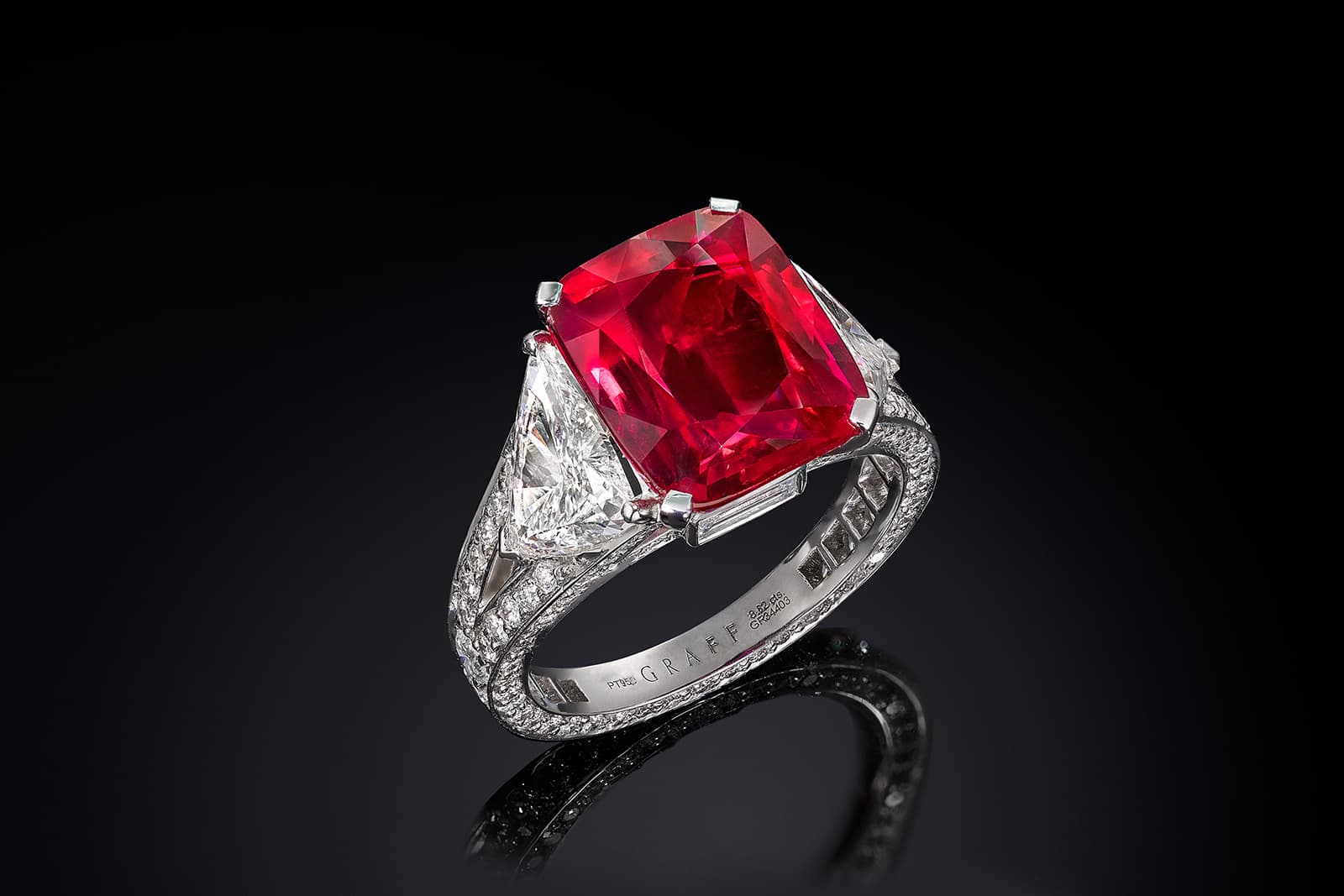 Рубин The Graff Ruby 8.62ct Лоуренса Графф продал в 2011 году, а в 2017-м вновь купил его на аукционе