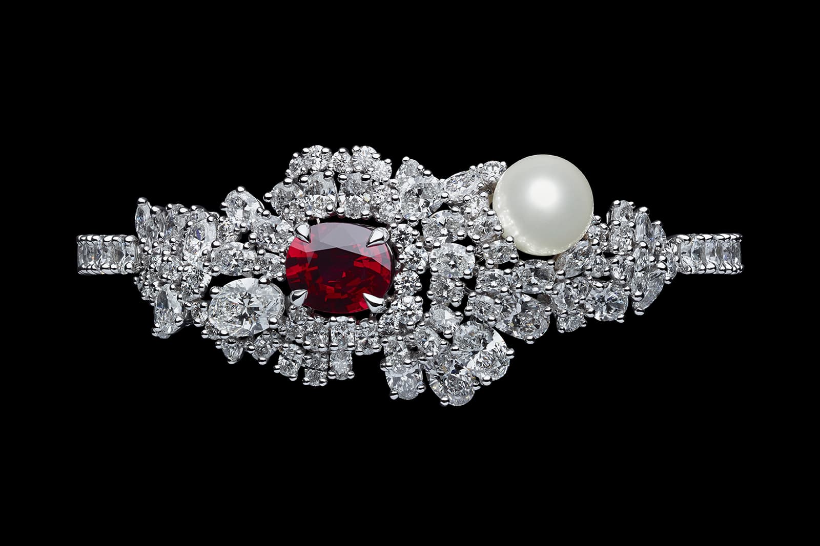 Tie & DIOR high jewellery bracelet