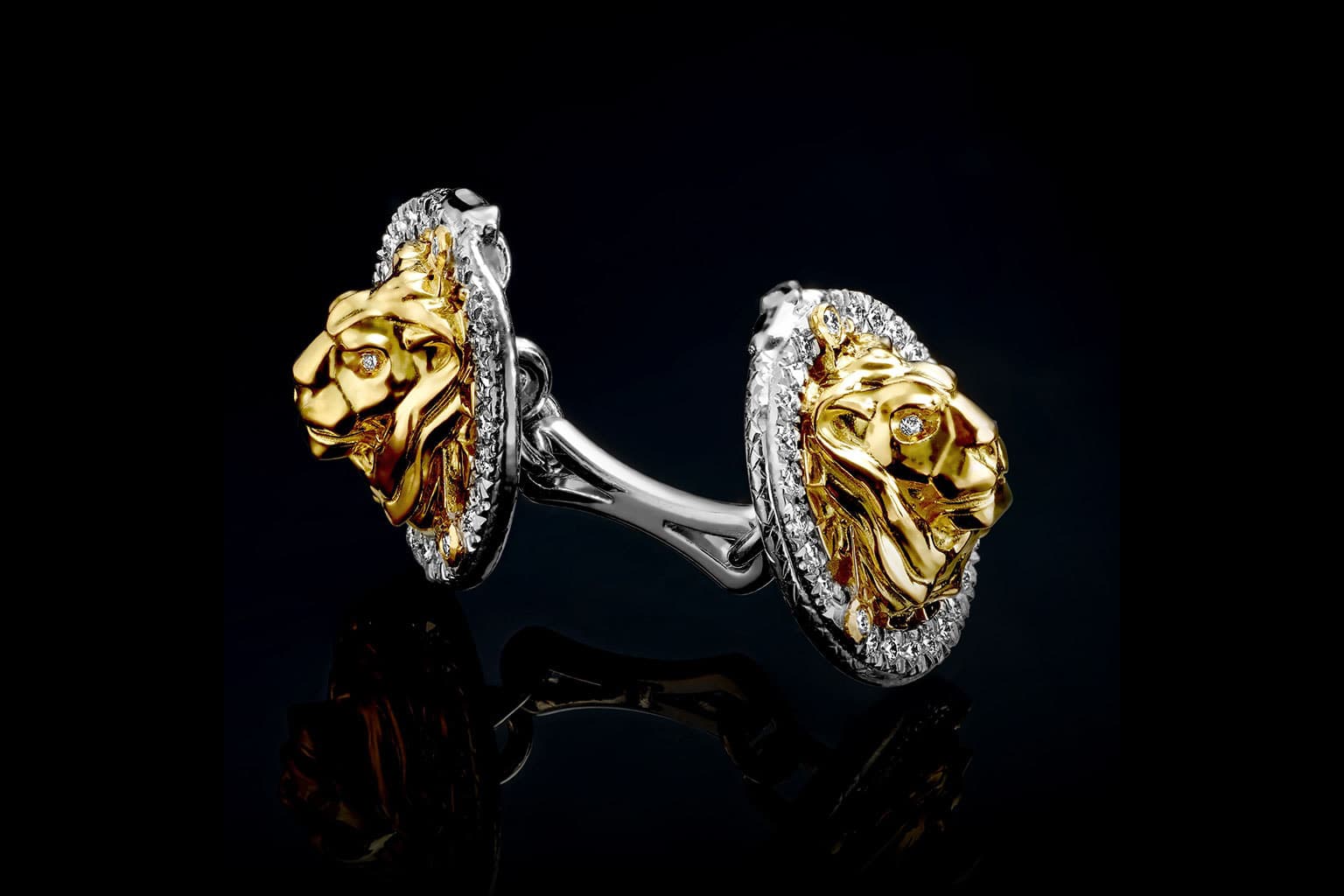  Volund Lion diamond cufflinks in 18 carat yellow and white gold