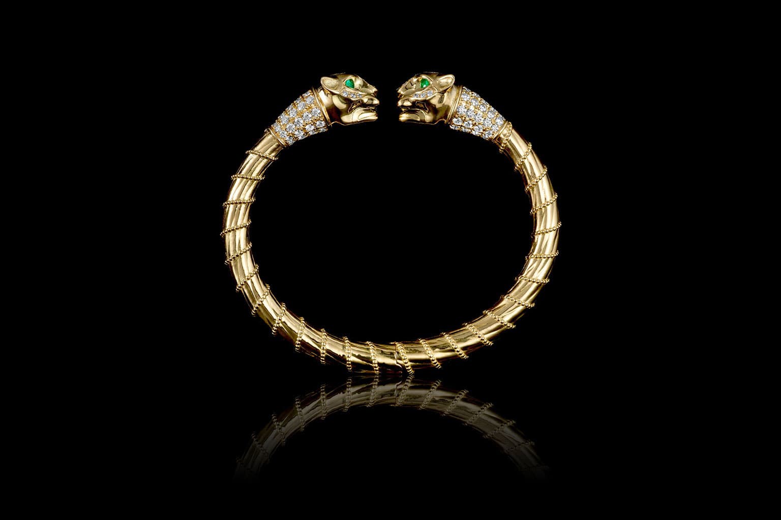  Volund Lioness diamond and emerald bracelet in 18 carat yellow gold