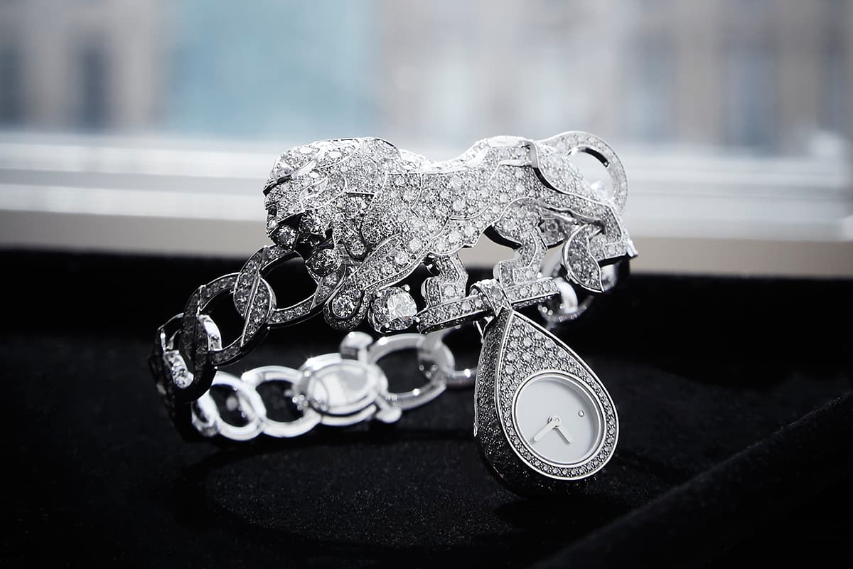Chanel L’Esprit du Lion “Timeless” diamond watch in 18 carat white gold 