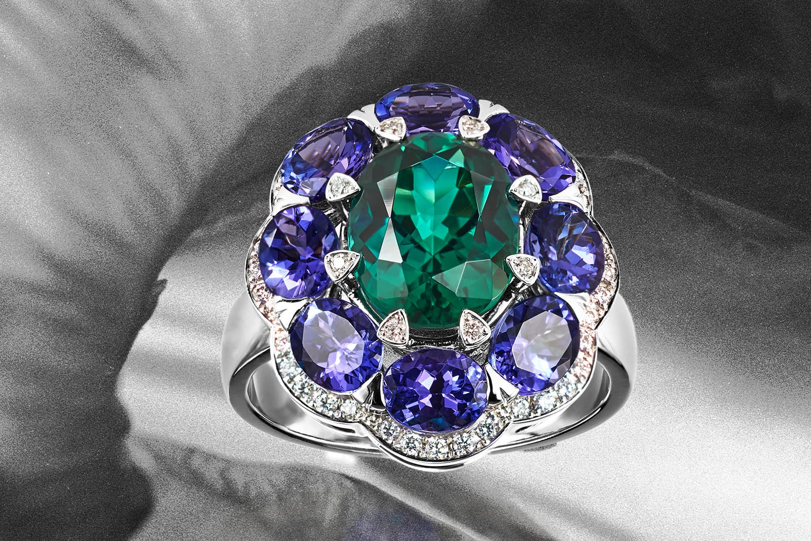 Leyser Amadeus green tourmaline and tanzanite ring