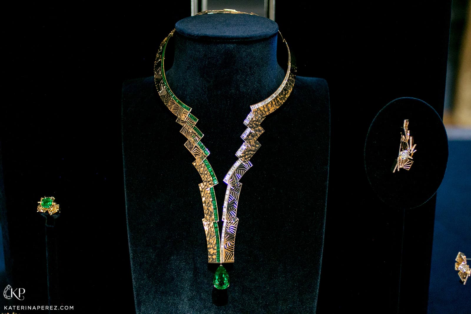 The Skyline necklace is one of the most impressive jewels in the entire Perspectives de Chaumet collection