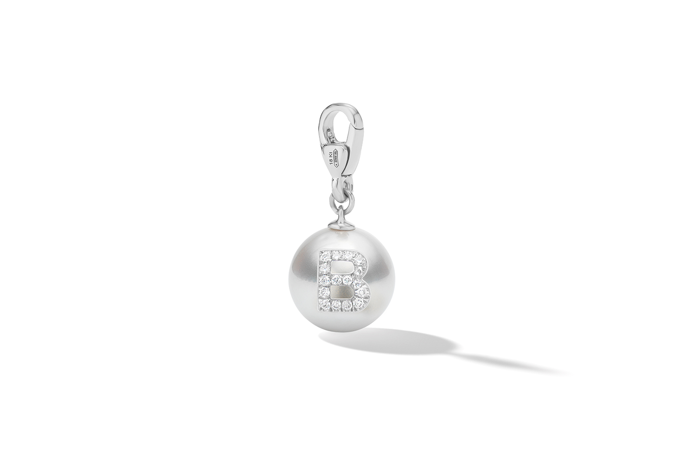  W.Rosado white gold Pearl ID letter charm with diamonds