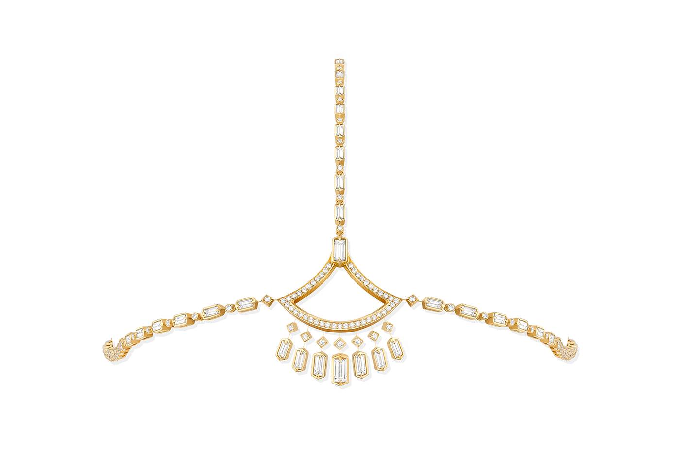  The set includes a stylish head jewel 