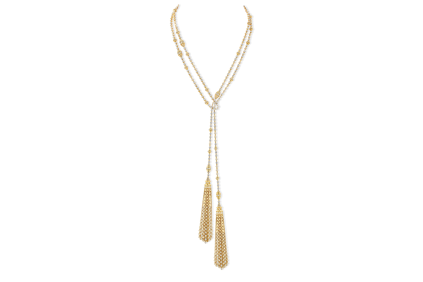 The sautoir necklace is the masterpiece in the 1920s inspired Kate Moss x Messika set