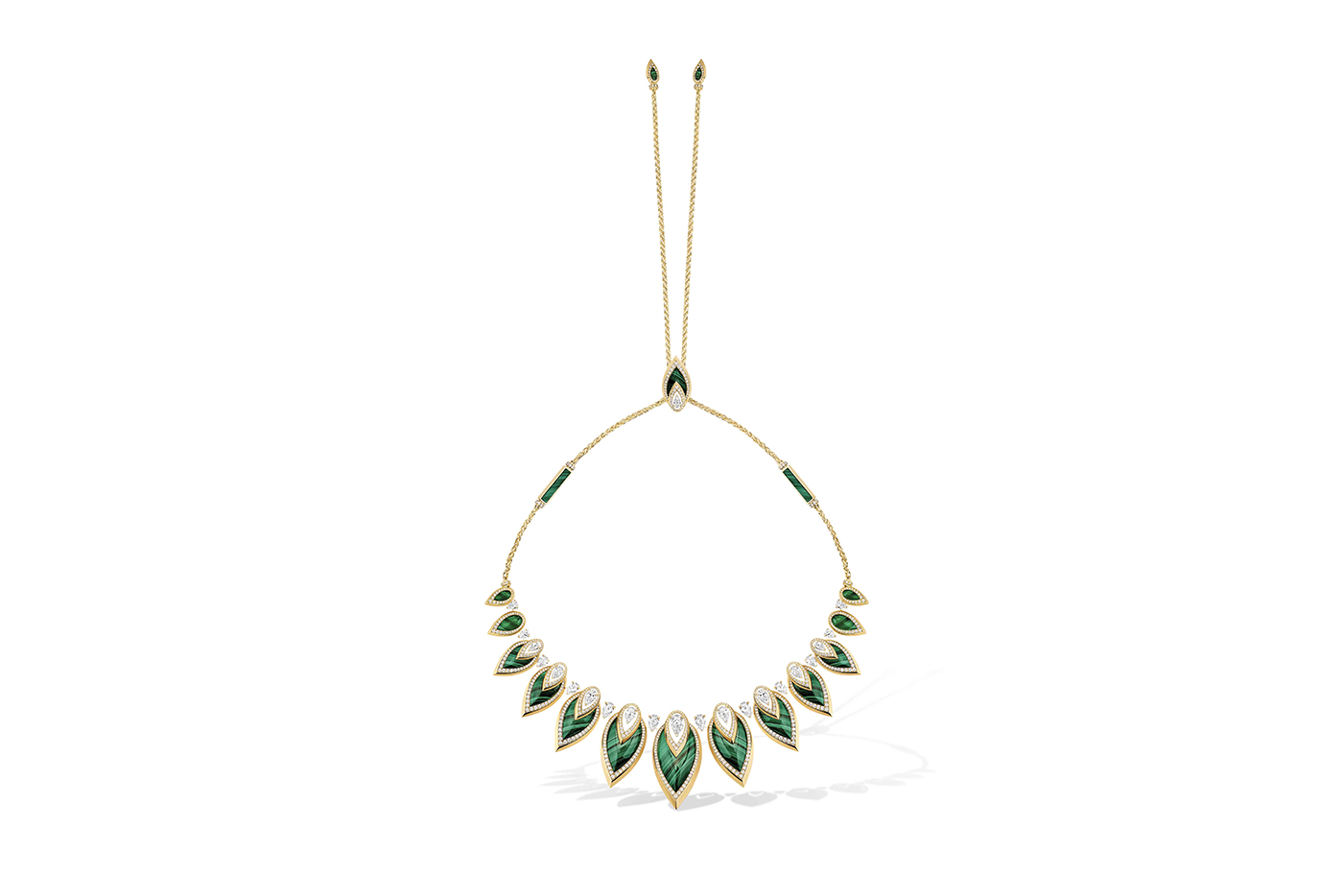  For this colourful set,  Messika used the unprecedented combination of yellow gold, malachite and diamonds for the first time