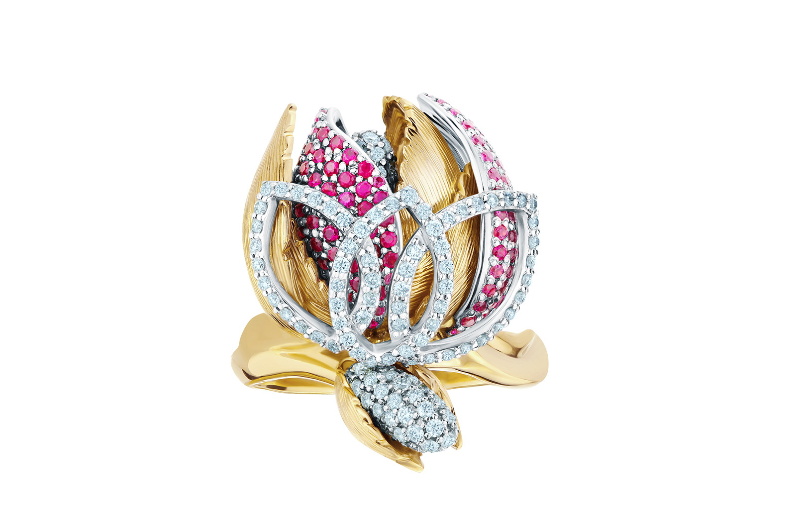  The ring recreates that fleeting moment when the tulip flower is in full bloom