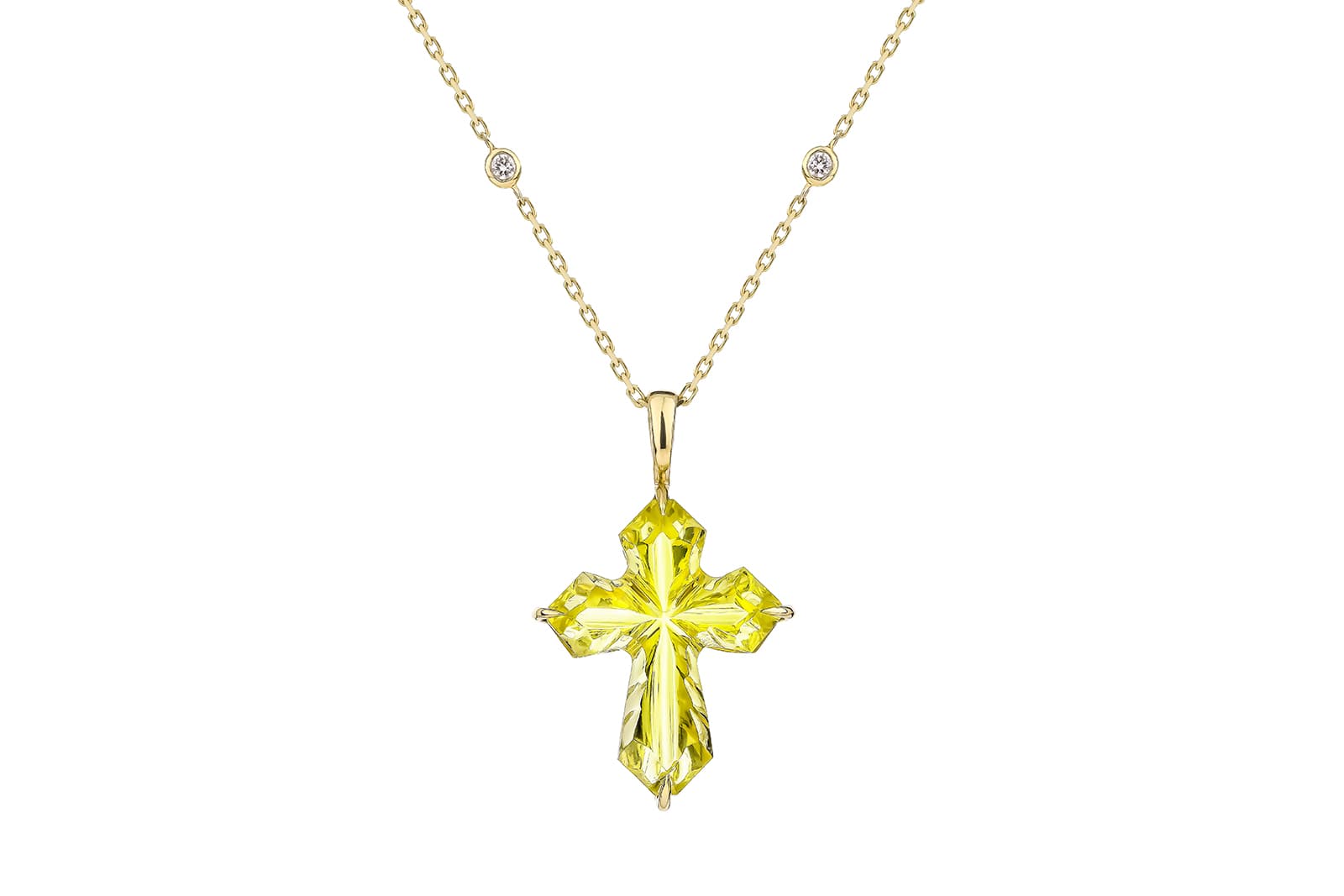  Valentyna Alb The Citrine pendant. The centre stone has been cut and polished into the precise shape of a cross 