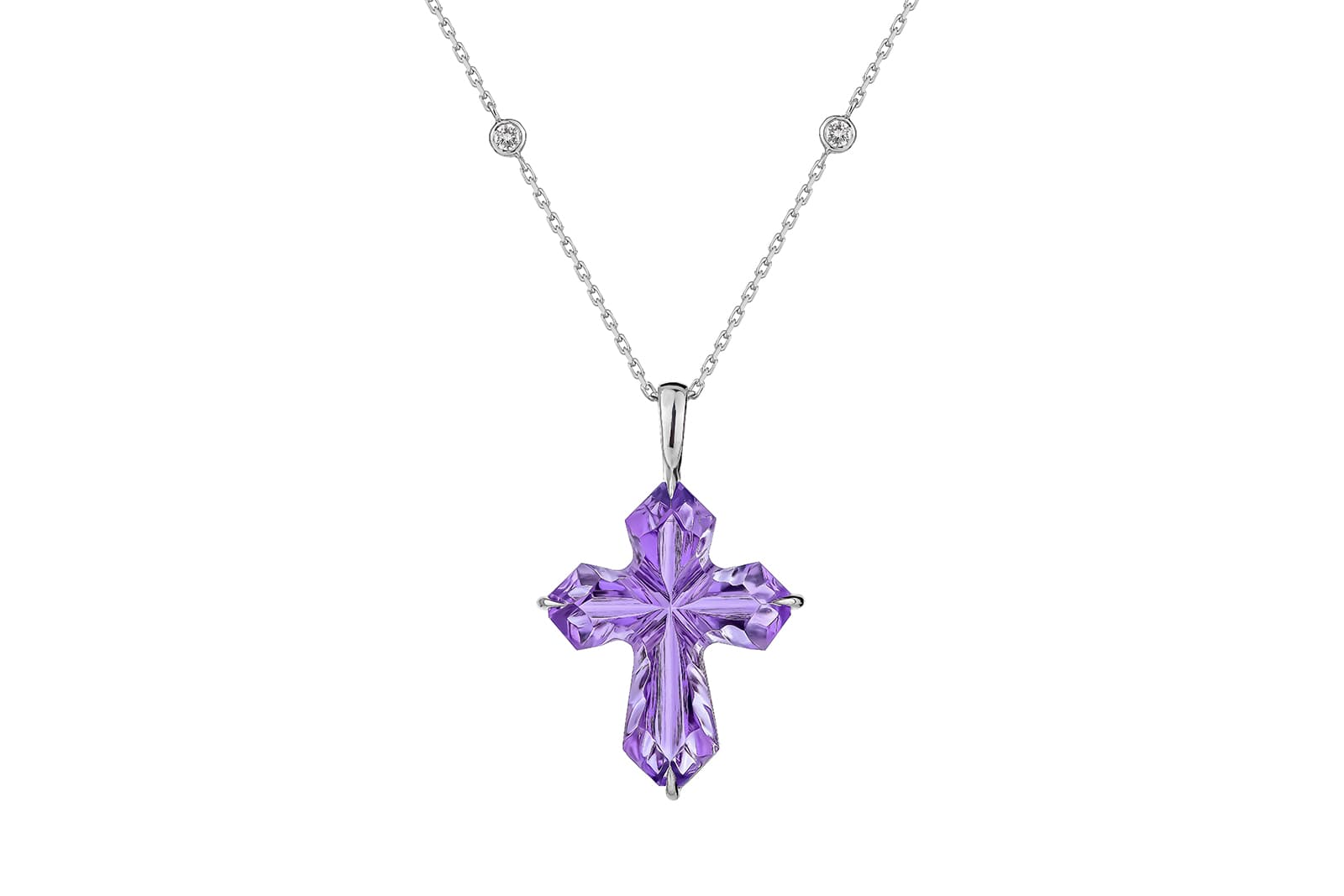  Valentyna Alb The Amethyst cross pendant