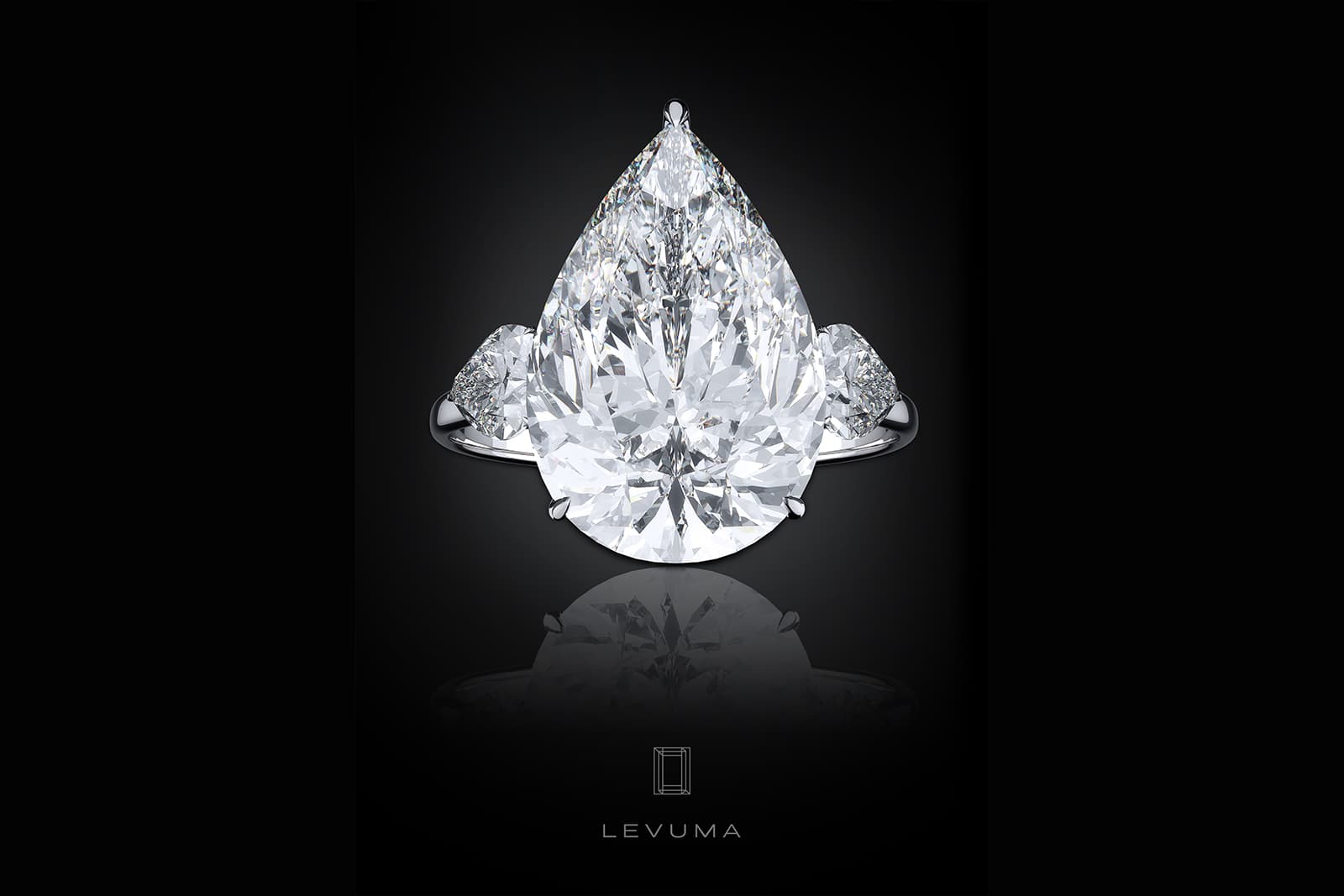  Bespoke LEVUMA 17 carat pear shape diamond ring