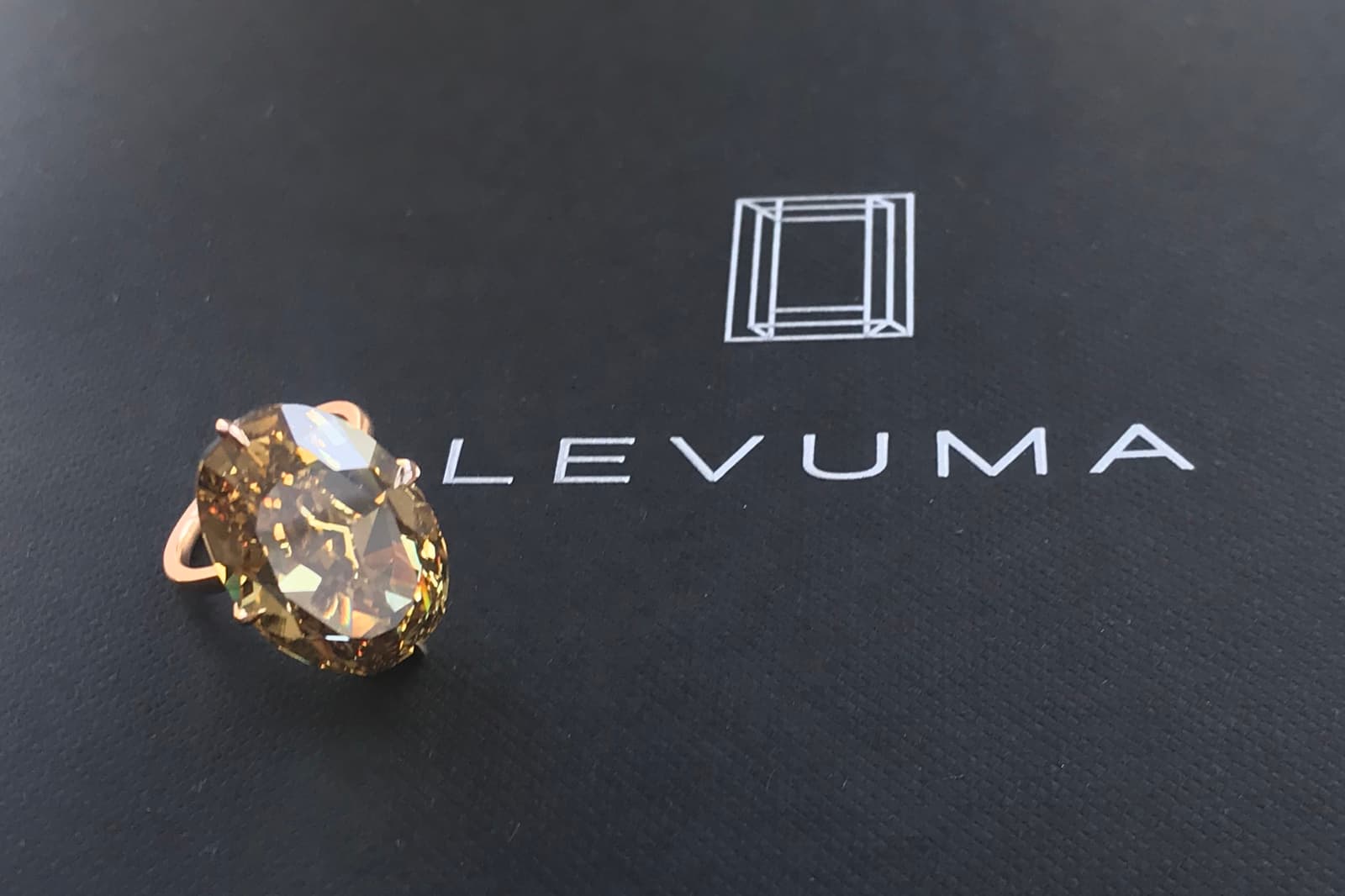 Unique and unusual diamonds are a LEVUMA speciality
