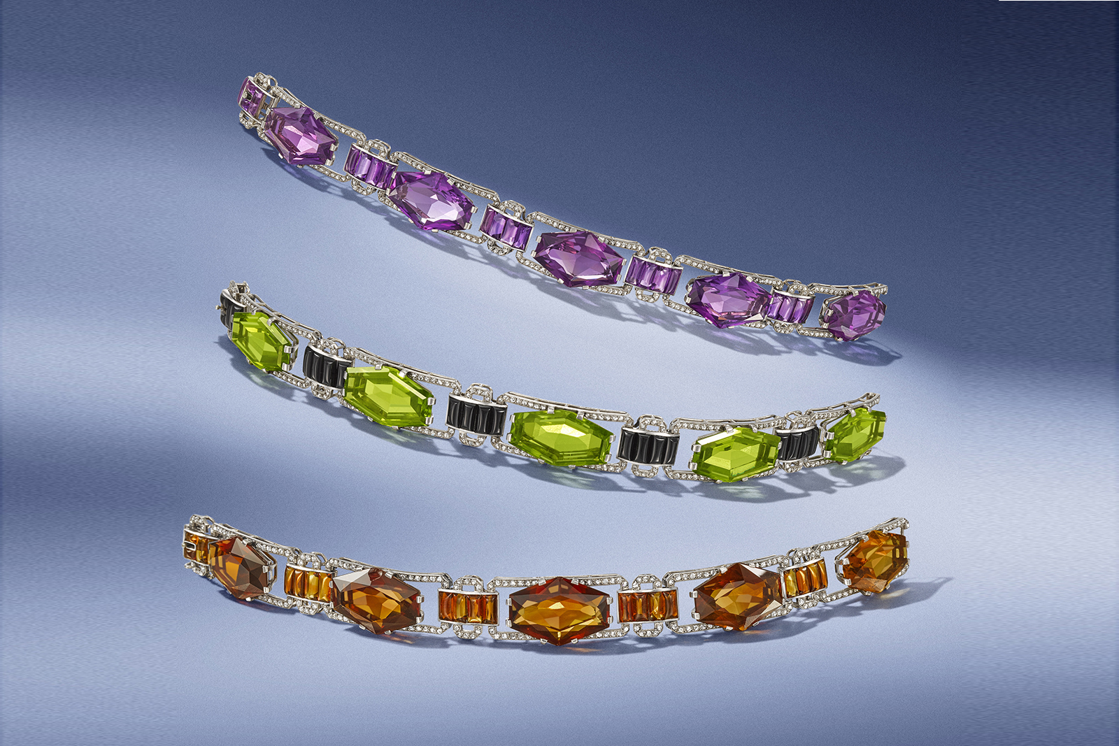 Setting three types of semi-precious stones in high jewellery, rather than traditional diamonds and gemstones, singled Van Cleef & Arpels out as a trailblazer of Art Deco jewellery