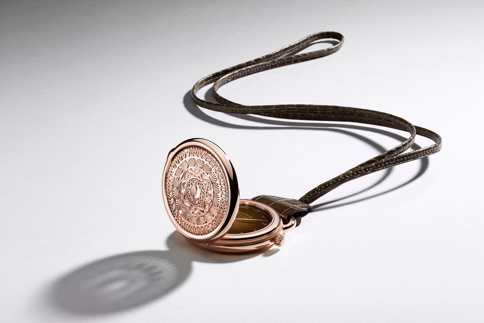 The Hermès Arceau Pocket Vagues et Coquillages watch