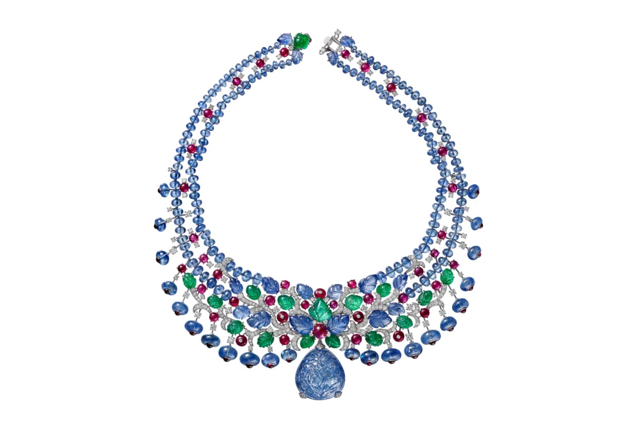  Another modern-day Tutti Frutti creation from the Résonances De Cartier high jewellery collection, set with a 59.20 carat carved Burmese sapphire that can be removed and worn as a brooch