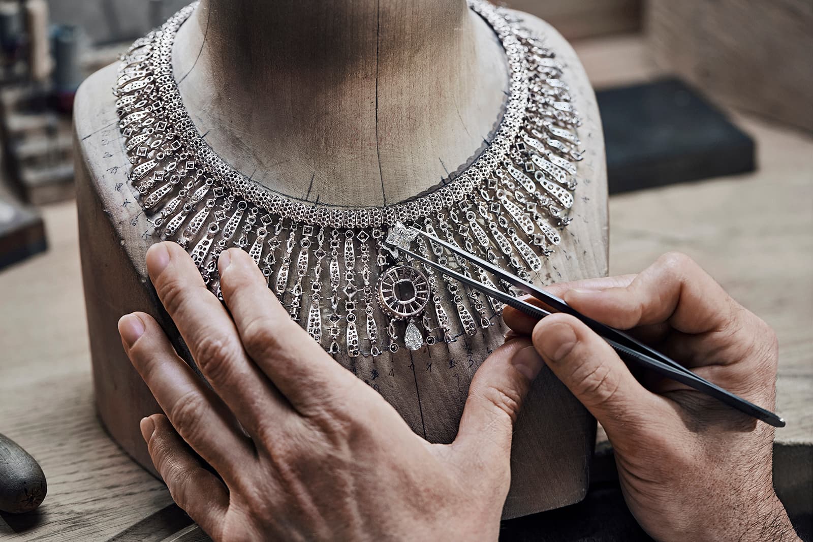  The necklace showcases a Louis Vuitton 4.46 carat star cut diamond alongside a ruby of more than 8 carats