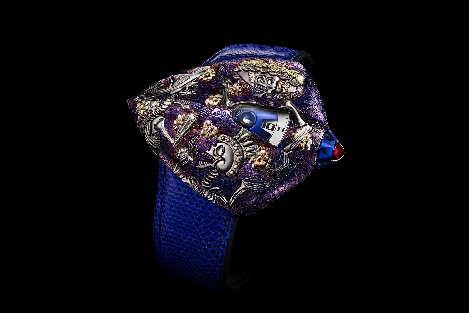  The design honours the legendary Mexican engraver José Guadalupe Posada, who is famous throughout Mexico for his humorously macabre Calaveras – engravings of smiling skulls and animated skeletons