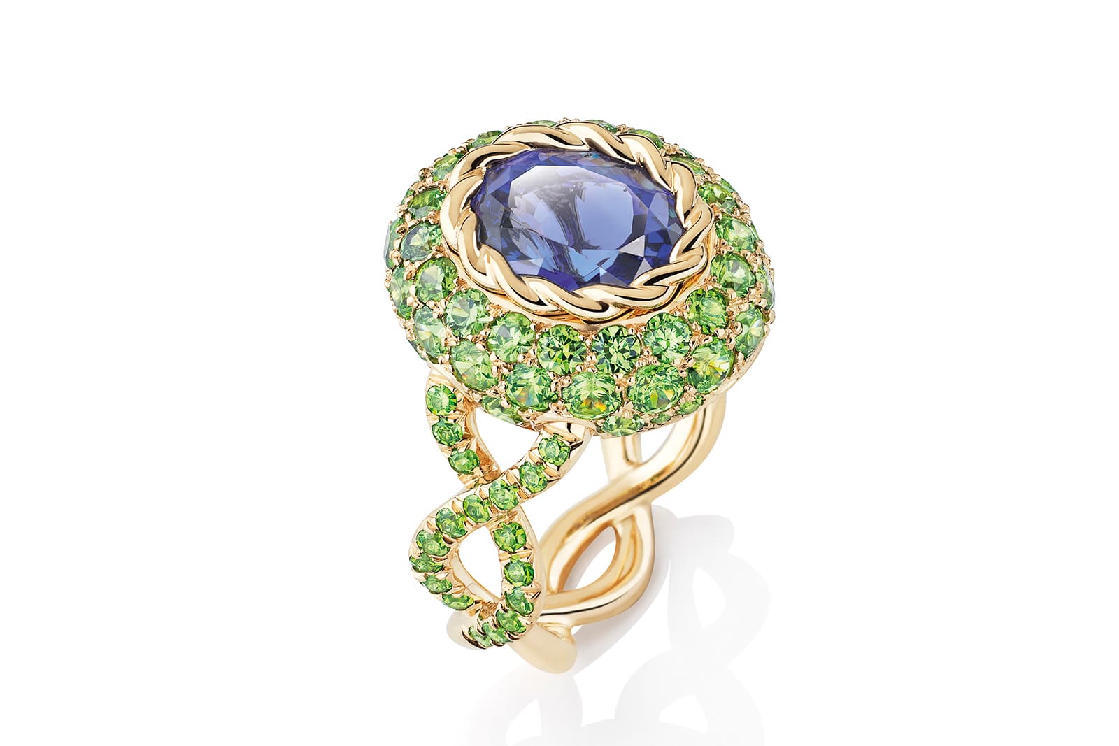  The centre stone in the Midnight Blue ring is a rare, untreated  5.16 carat Ceylon sapphire
