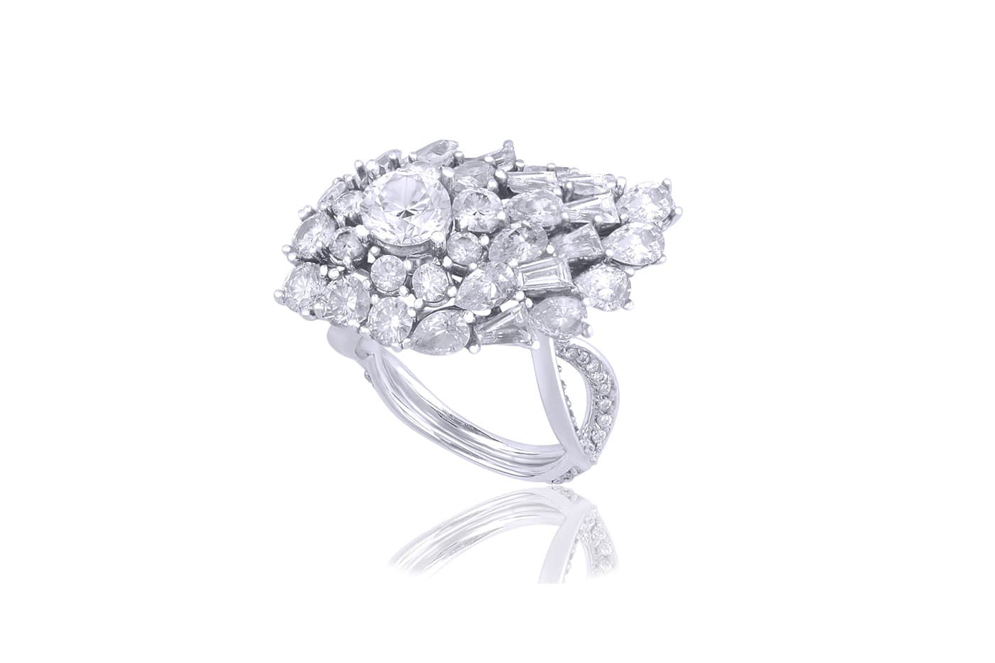  HARAKH GIA certified colourless diamond ring in 18 carat white gold